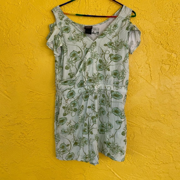 Disney Pants - Disney green romper